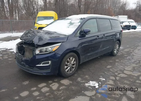 2021 Kia Sedona Lx из США, поврежденный, VIN KNDMB5C10M6668560